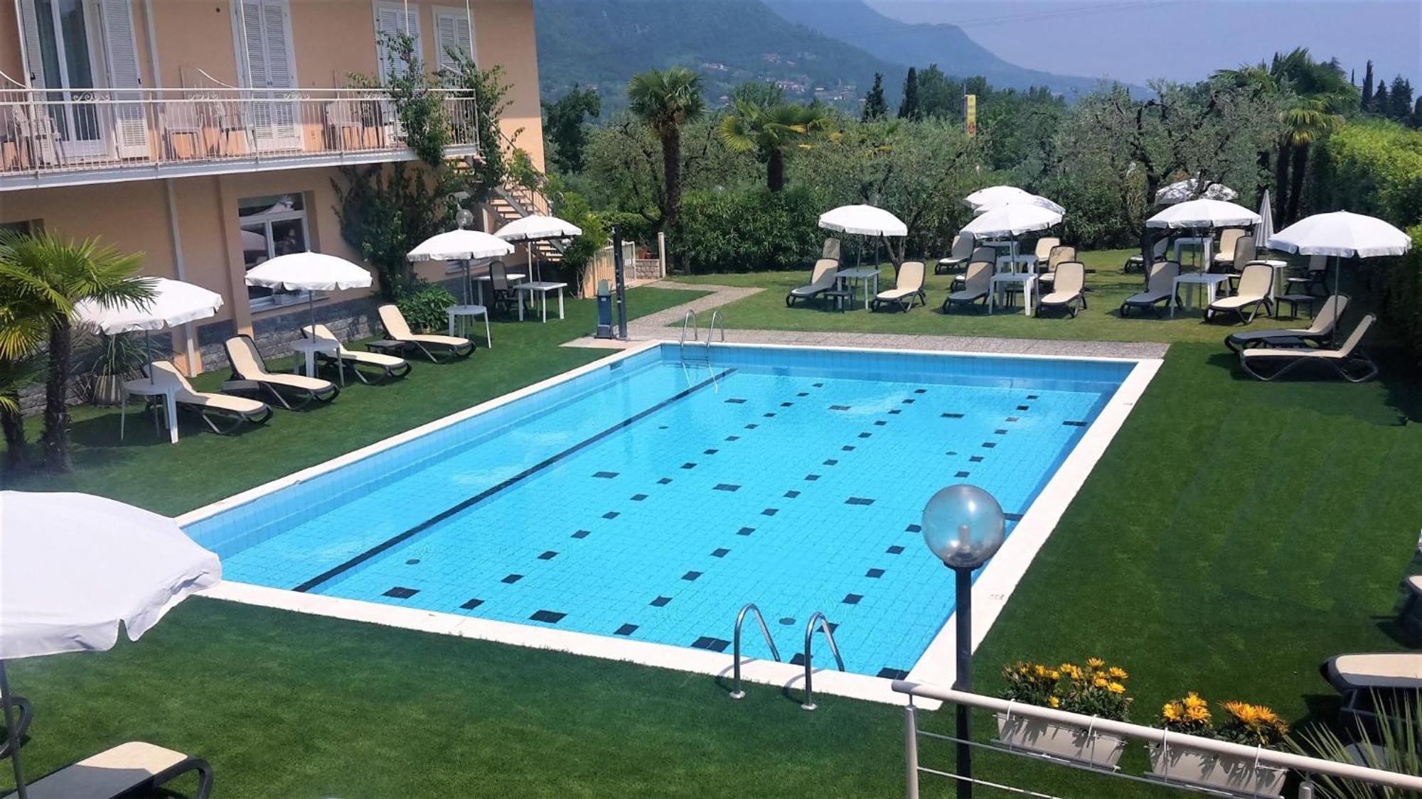 Hotel Panoramica Salo Exterior photo
