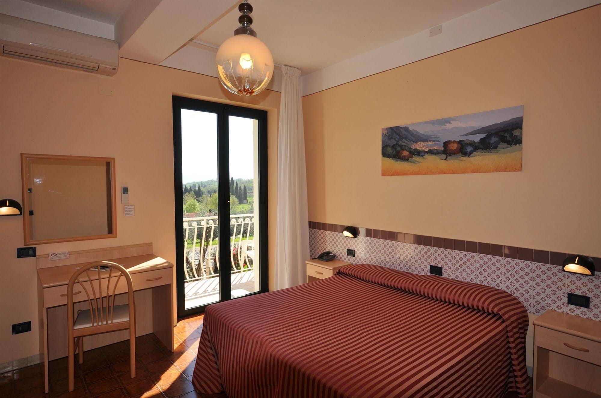 Hotel Panoramica Salo Exterior photo