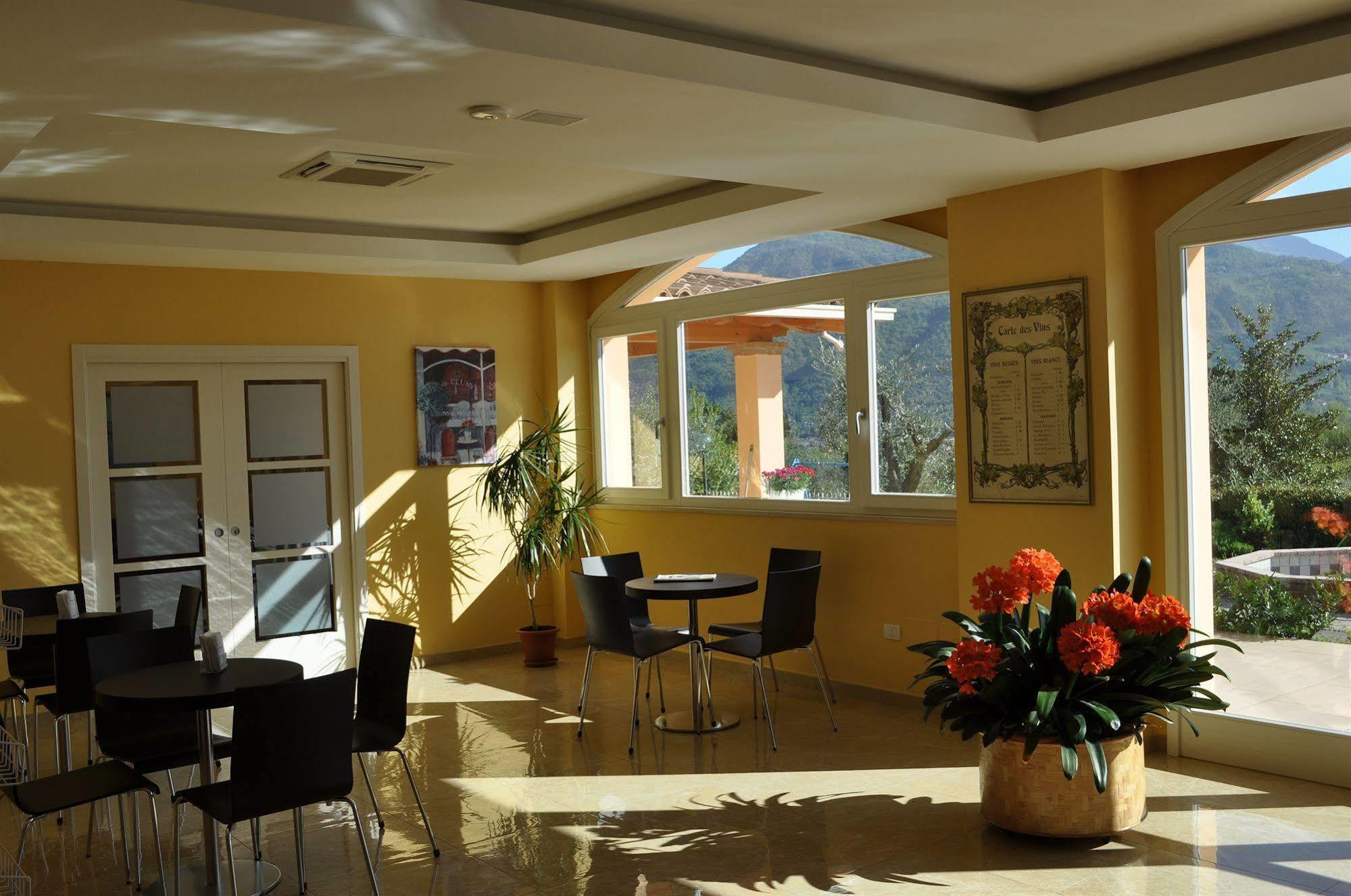 Hotel Panoramica Salo Exterior photo